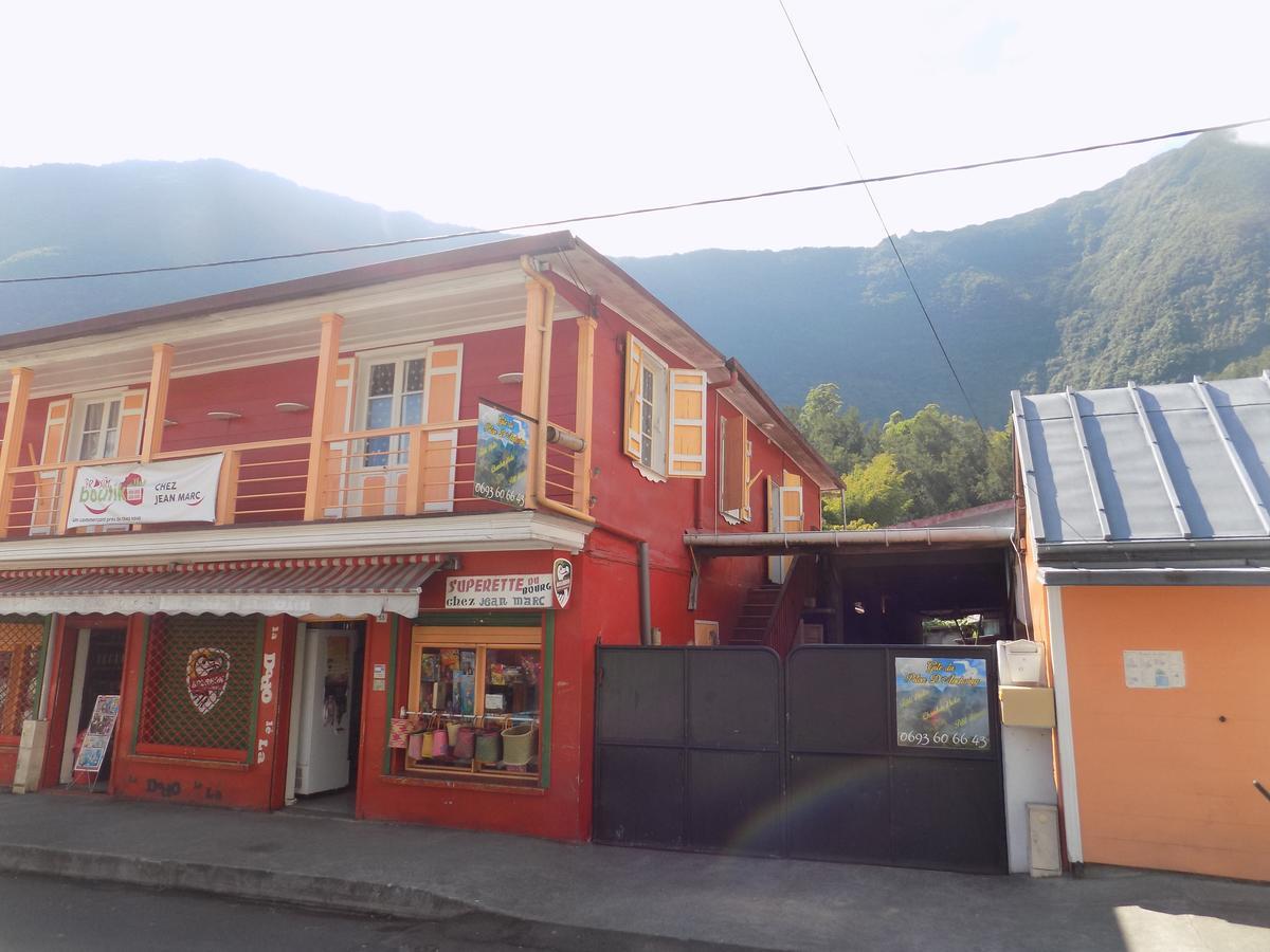 Gite Du Piton D Anchaing Hell-Bourg Exterior foto